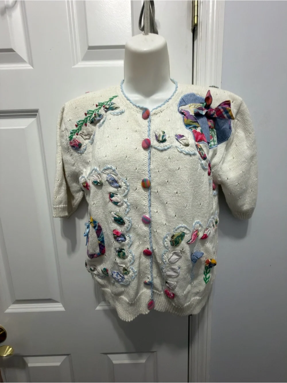 Vintage Embellished Cream Short-Sleeve Sweater Cardigan size small